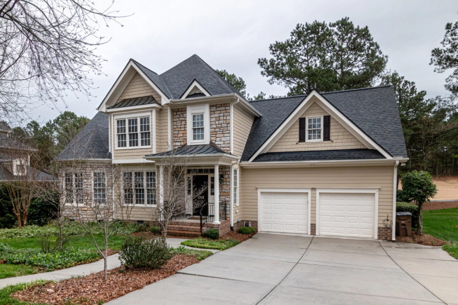 siding and roofing installation